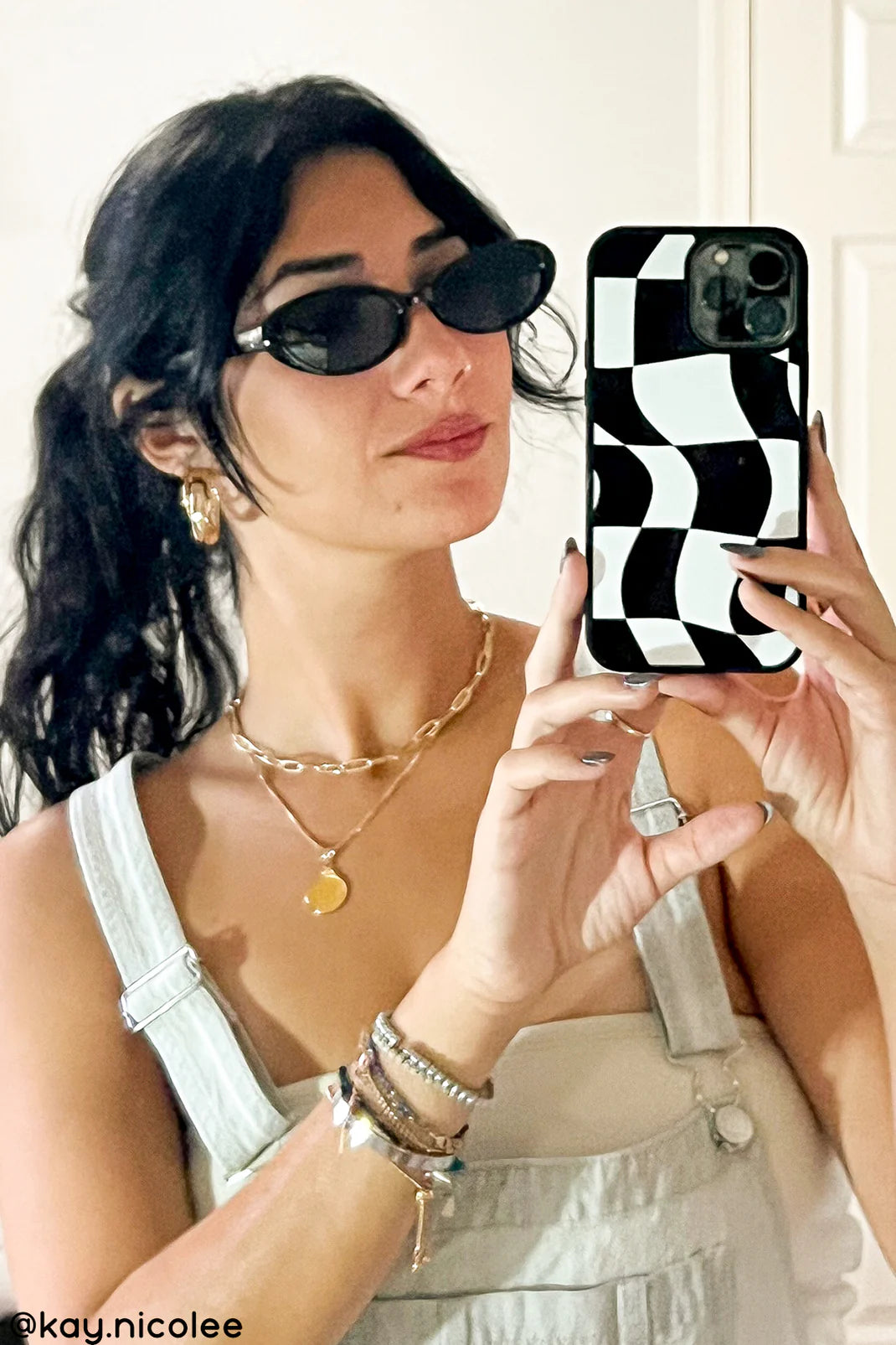 Black Wavy Checkered Glass Case