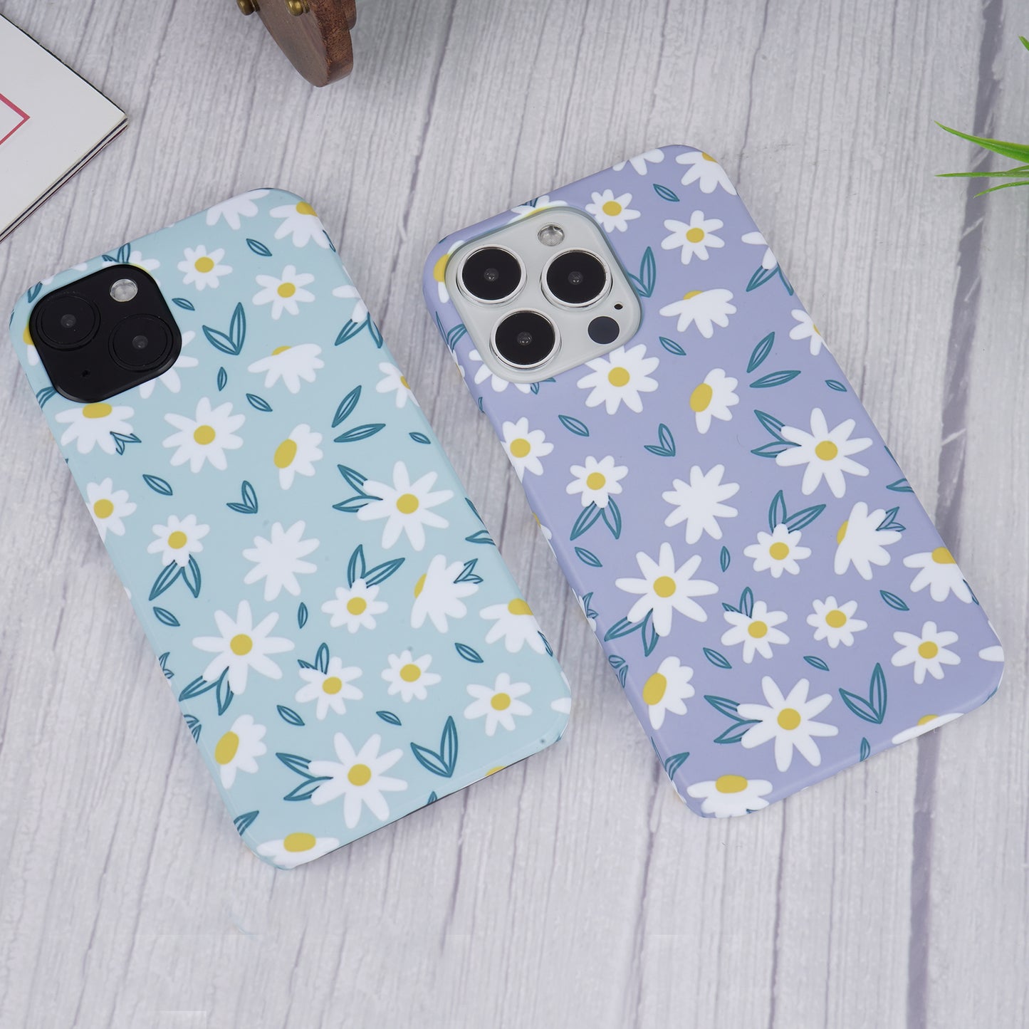 Daisy Floral Slim Case Cover With Customized Holder