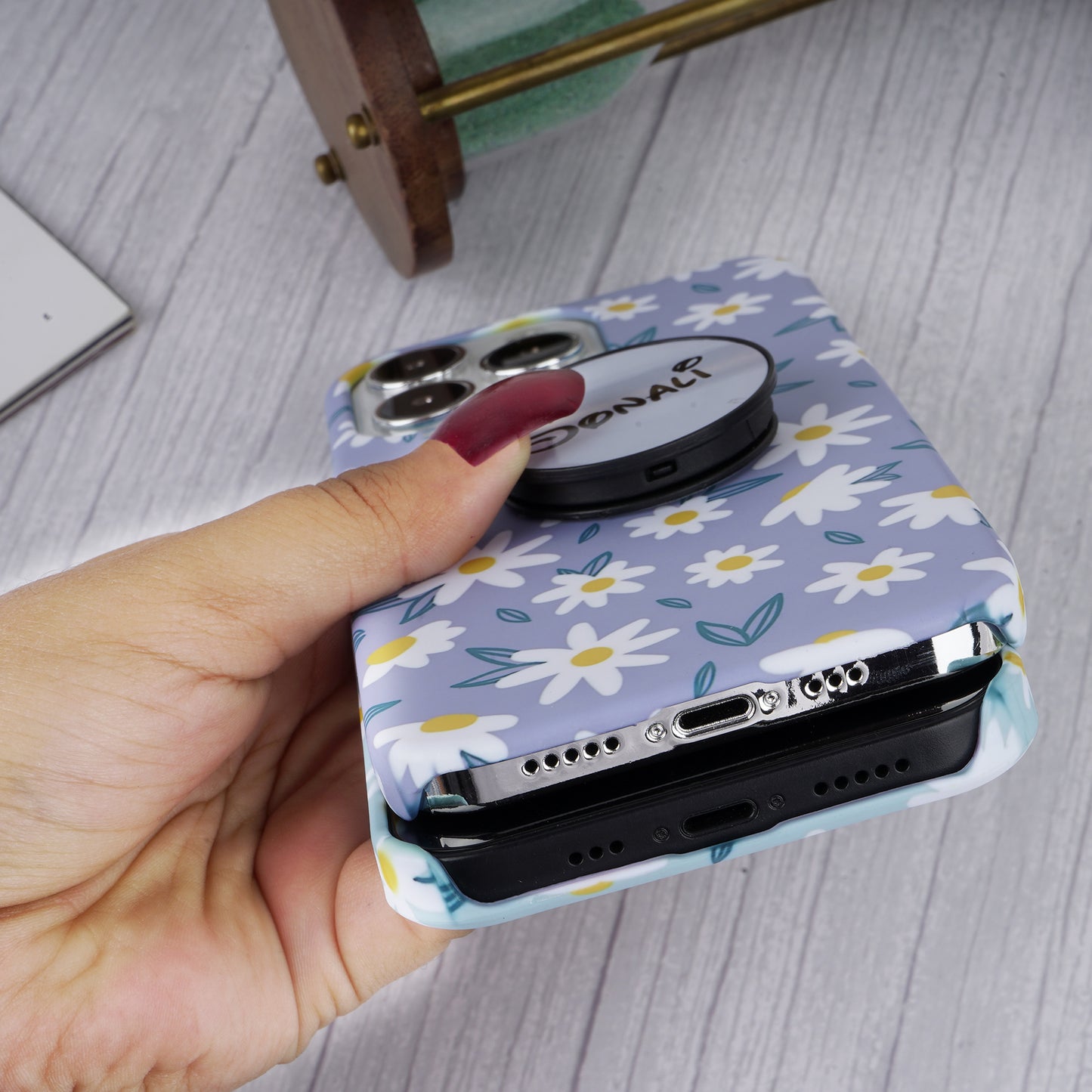 Daisy Floral Slim Case Cover With Customized Holder