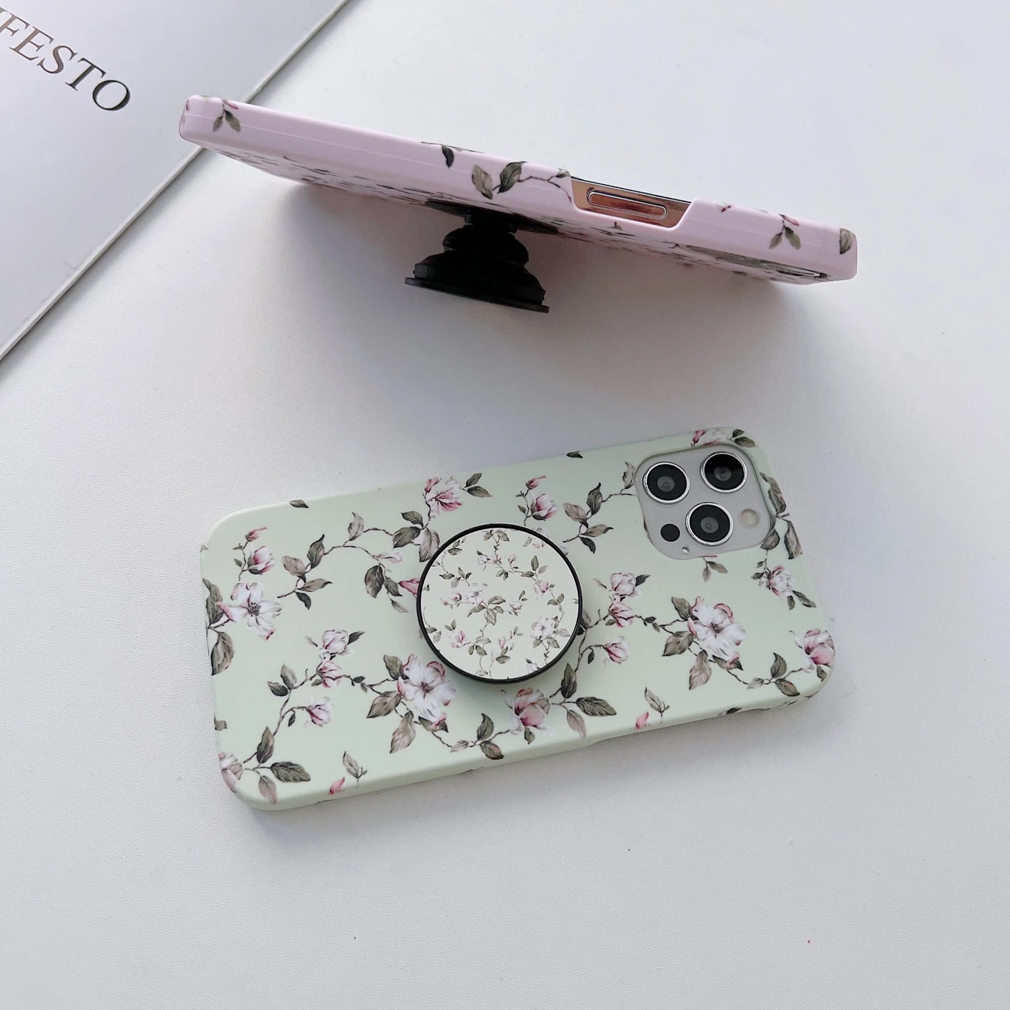 The Retro Floral Slim Case Cover With Holder